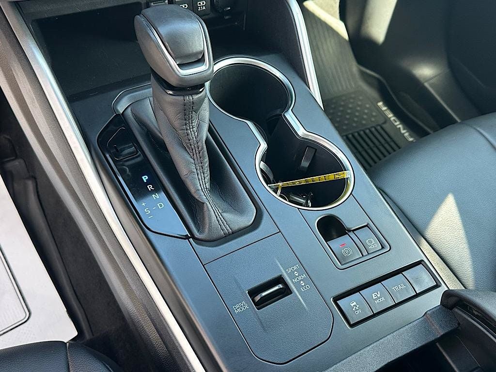 2020 Toyota Highlander Hybrid XLE