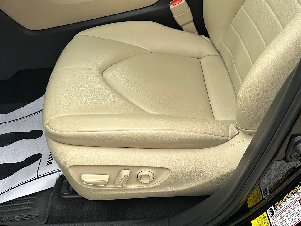 2024 Toyota Highlander Hybrid XLE