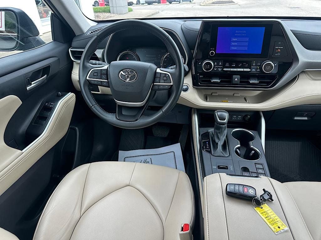 2024 Toyota Highlander Hybrid XLE
