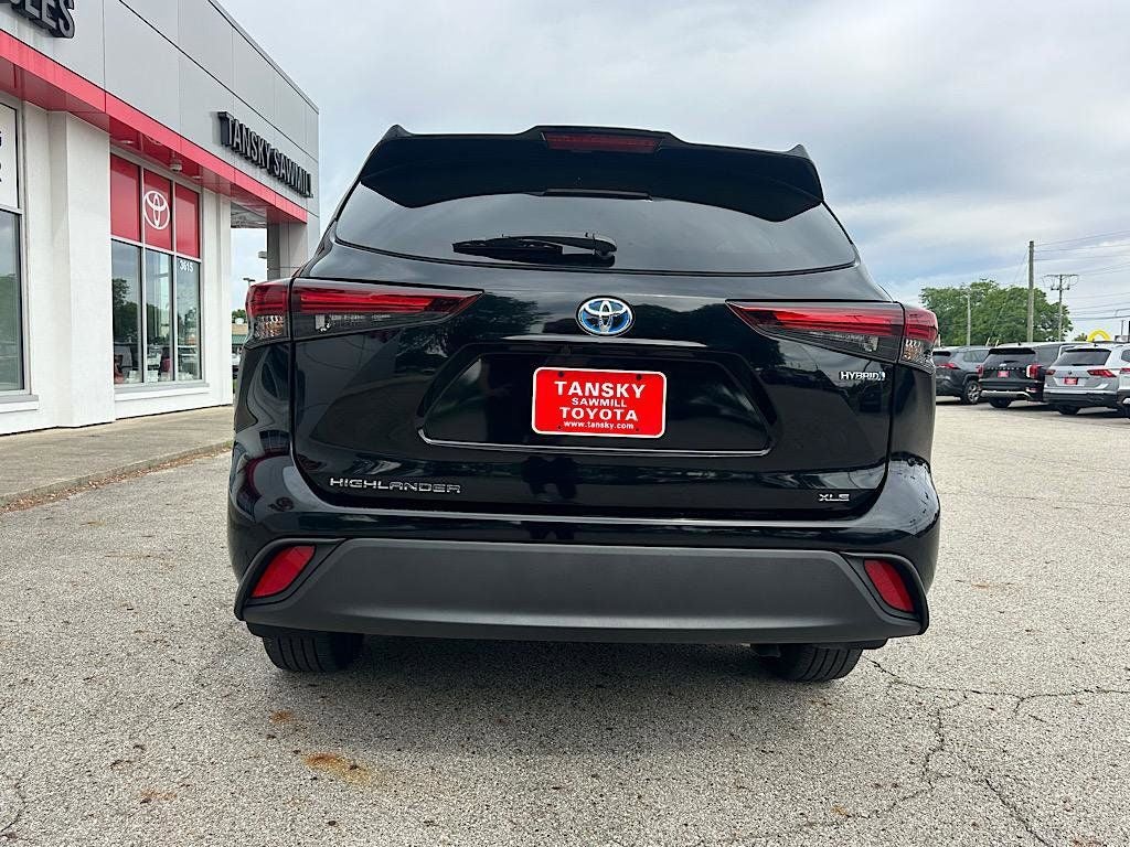 2024 Toyota Highlander Hybrid XLE