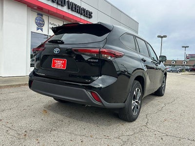 2024 Toyota Highlander Hybrid XLE