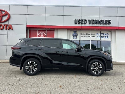 2024 Toyota Highlander Hybrid XLE
