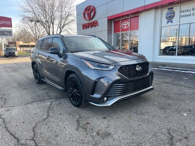 2023 Toyota Highlander XSE