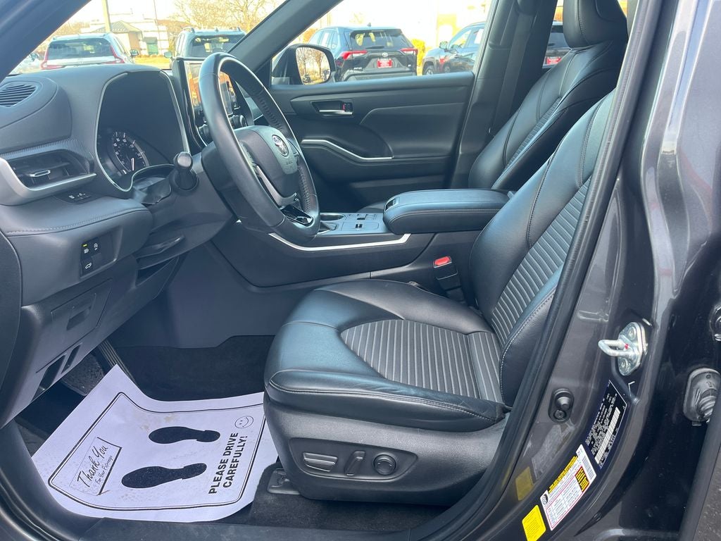 2023 Toyota Highlander XSE