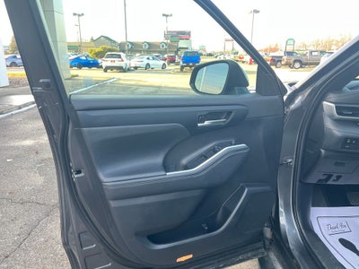 2023 Toyota Highlander XSE