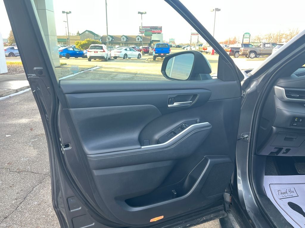 2023 Toyota Highlander XSE