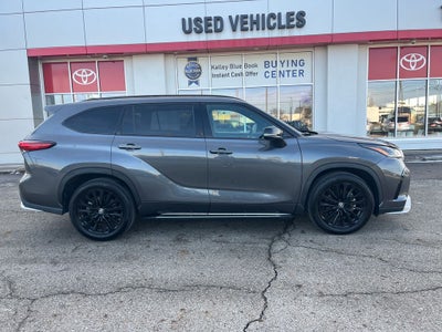 2023 Toyota Highlander XSE