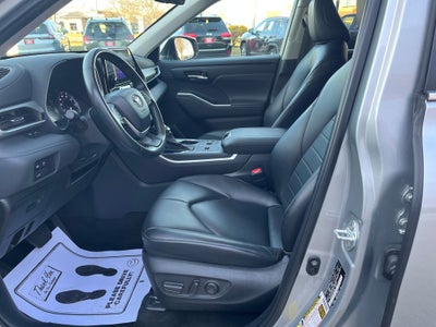 2024 Toyota Highlander XLE