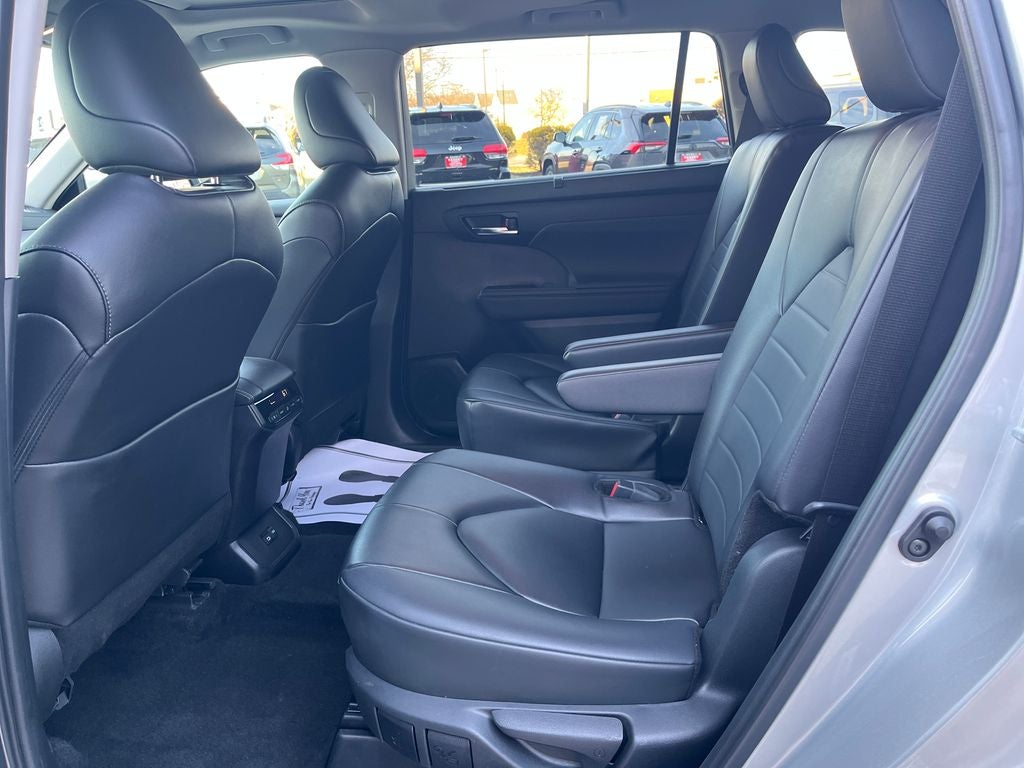 2024 Toyota Highlander XLE