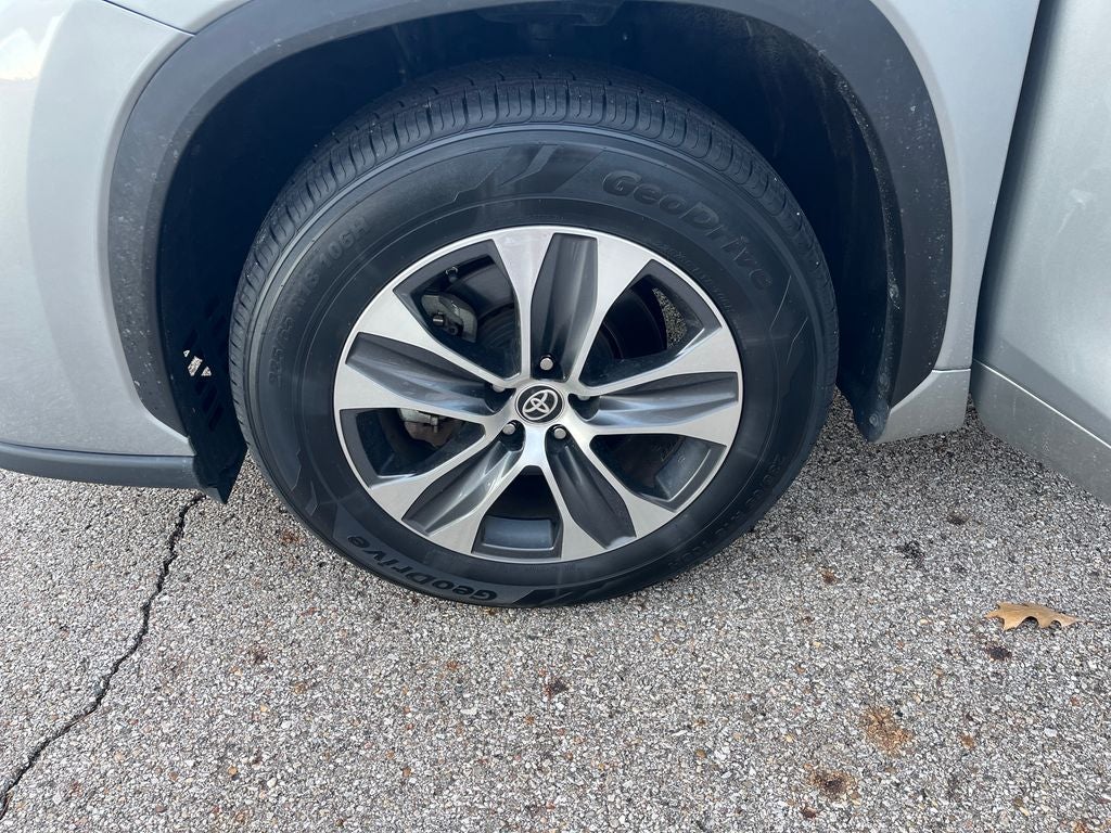 2024 Toyota Highlander XLE