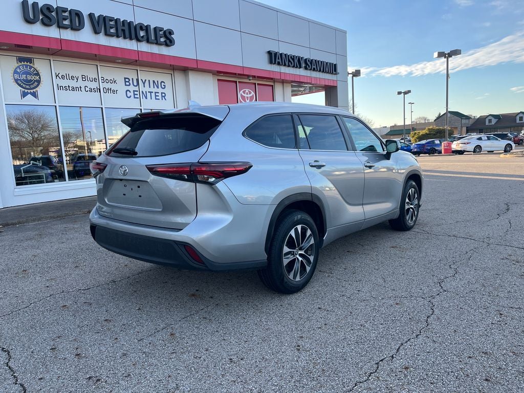 2024 Toyota Highlander XLE
