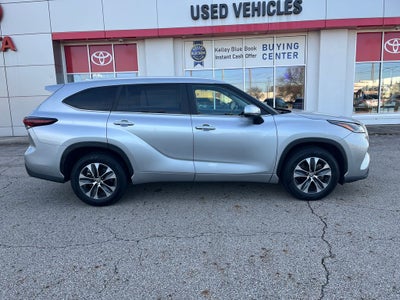 2024 Toyota Highlander XLE