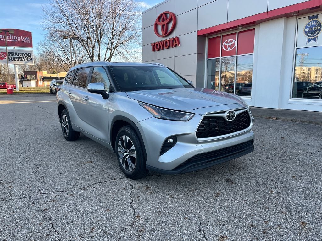 2024 Toyota Highlander XLE