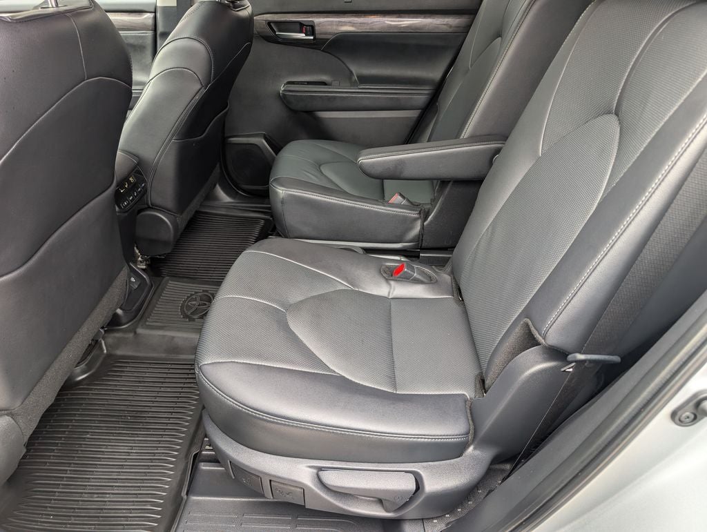 2025 Toyota Highlander Limited
