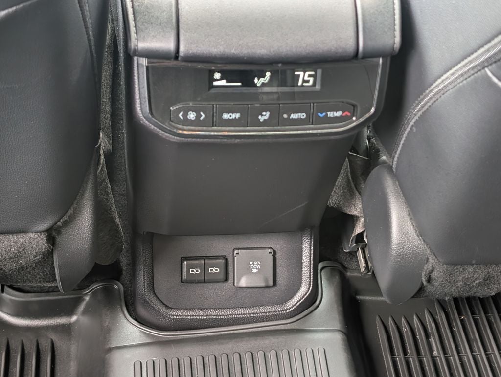 2025 Toyota Highlander Limited