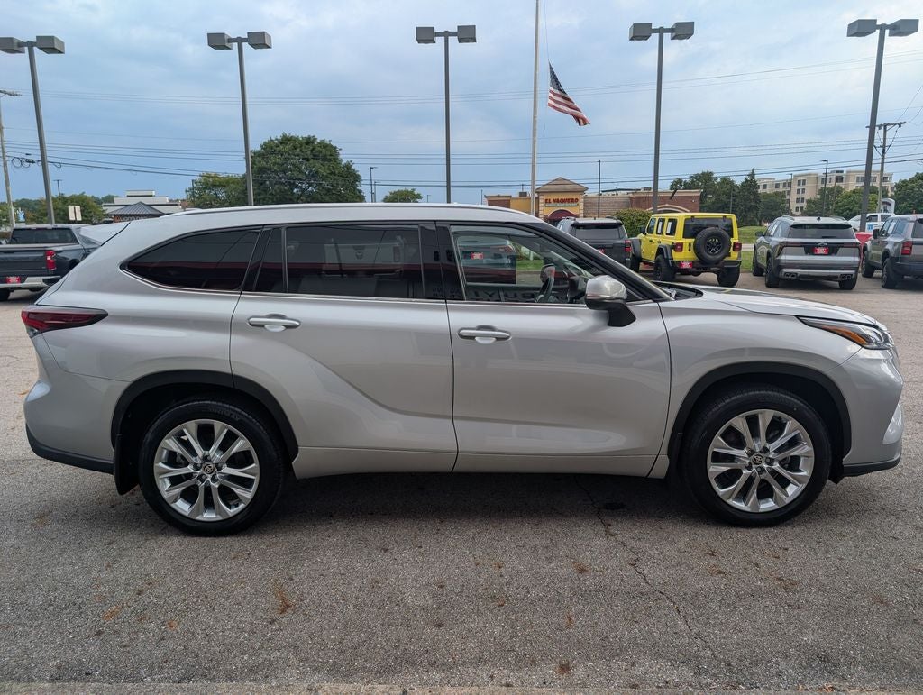 2025 Toyota Highlander Limited