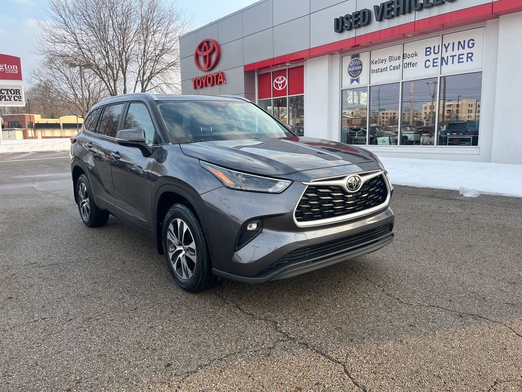 2023 Toyota Highlander XLE