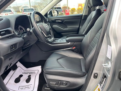 2024 Toyota Highlander XLE