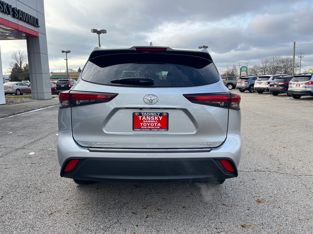 2024 Toyota Highlander XLE