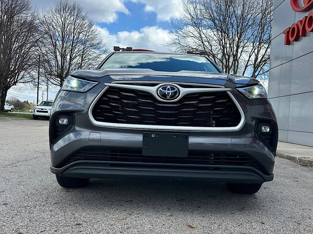 2024 Toyota Highlander LE