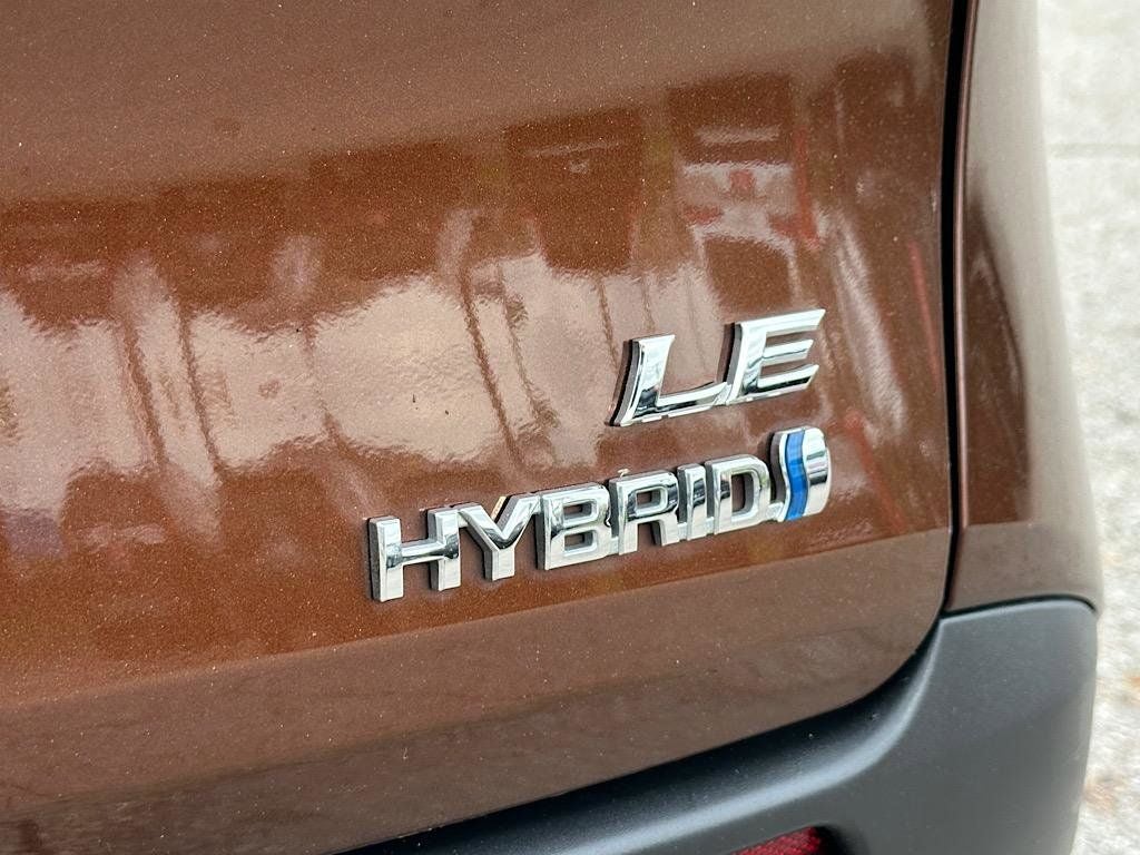2023 Toyota Sienna LE 8 Passenger
