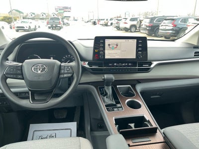 2024 Toyota Sienna LE 8 Passenger