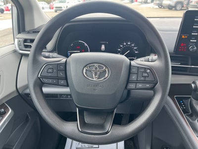 2024 Toyota Sienna LE 8 Passenger