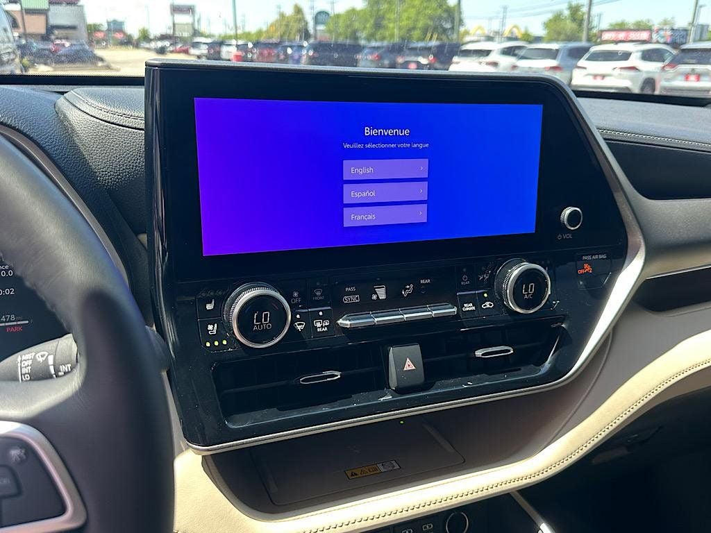 2024 Toyota Highlander Hybrid Limited