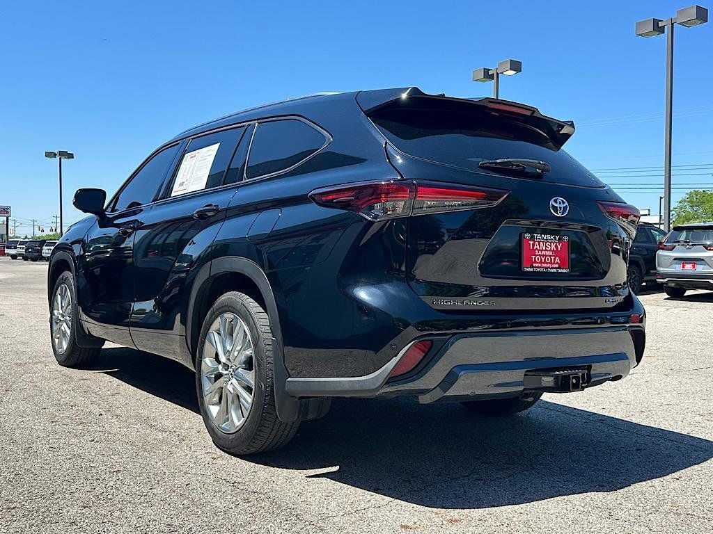 2024 Toyota Highlander Hybrid Limited