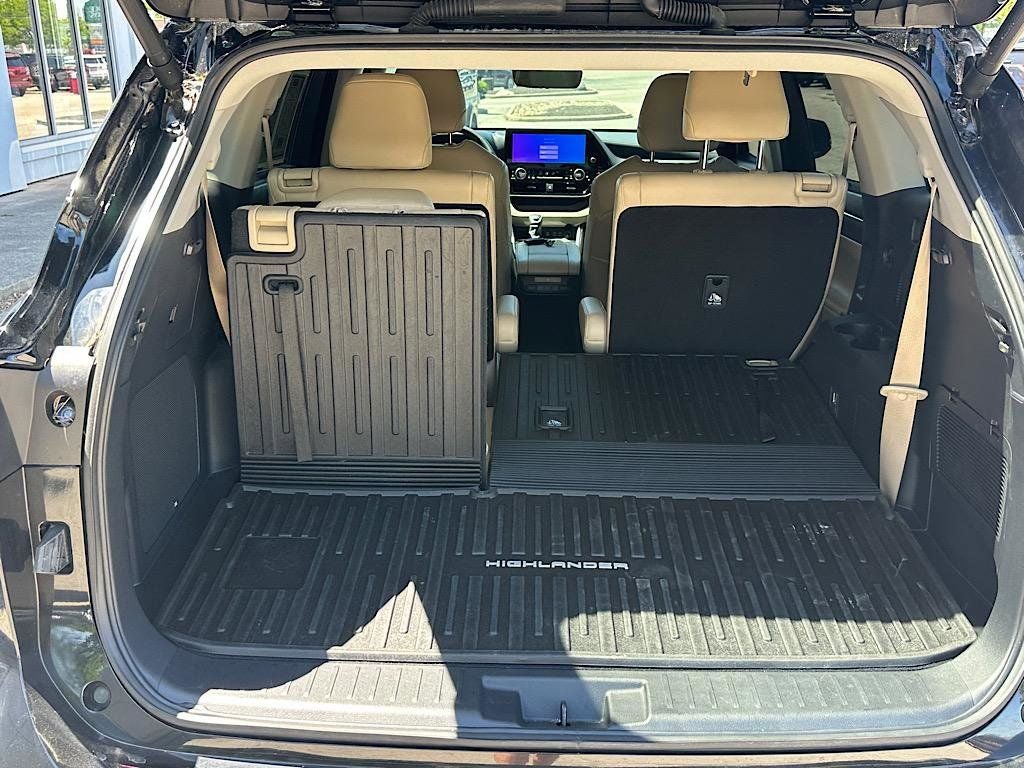 2024 Toyota Highlander Hybrid Limited