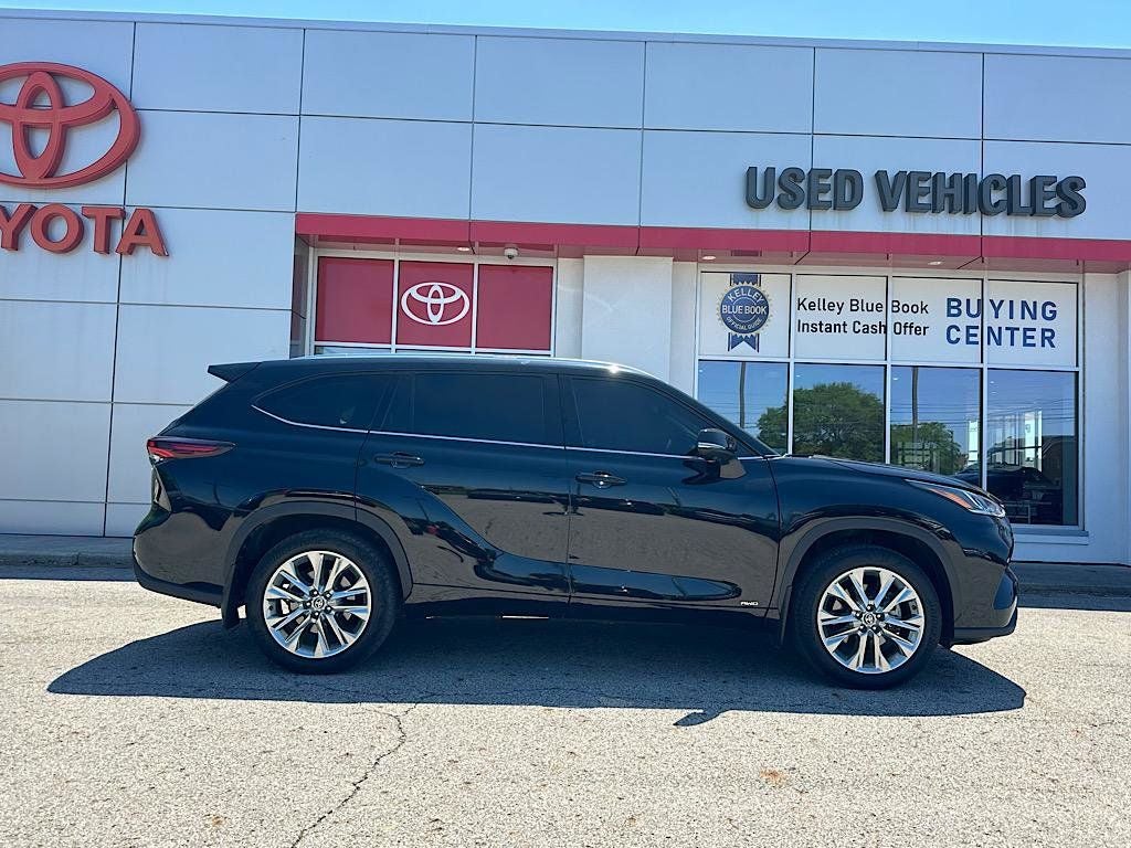 2024 Toyota Highlander Hybrid Limited