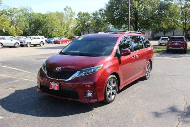2016 Toyota Sienna SE 7 Passenger