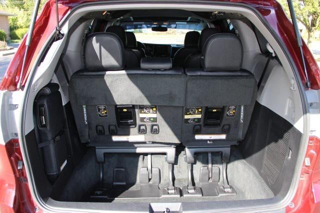 2016 Toyota Sienna SE 7 Passenger