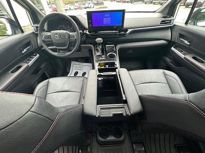 2025 Toyota Sienna XSE 7 Passenger