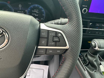 2025 Toyota Sienna XSE 7 Passenger