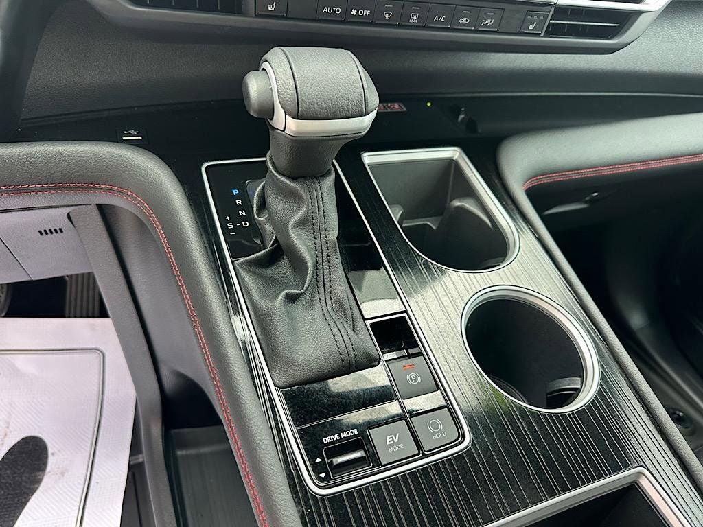 2025 Toyota Sienna XSE 7 Passenger