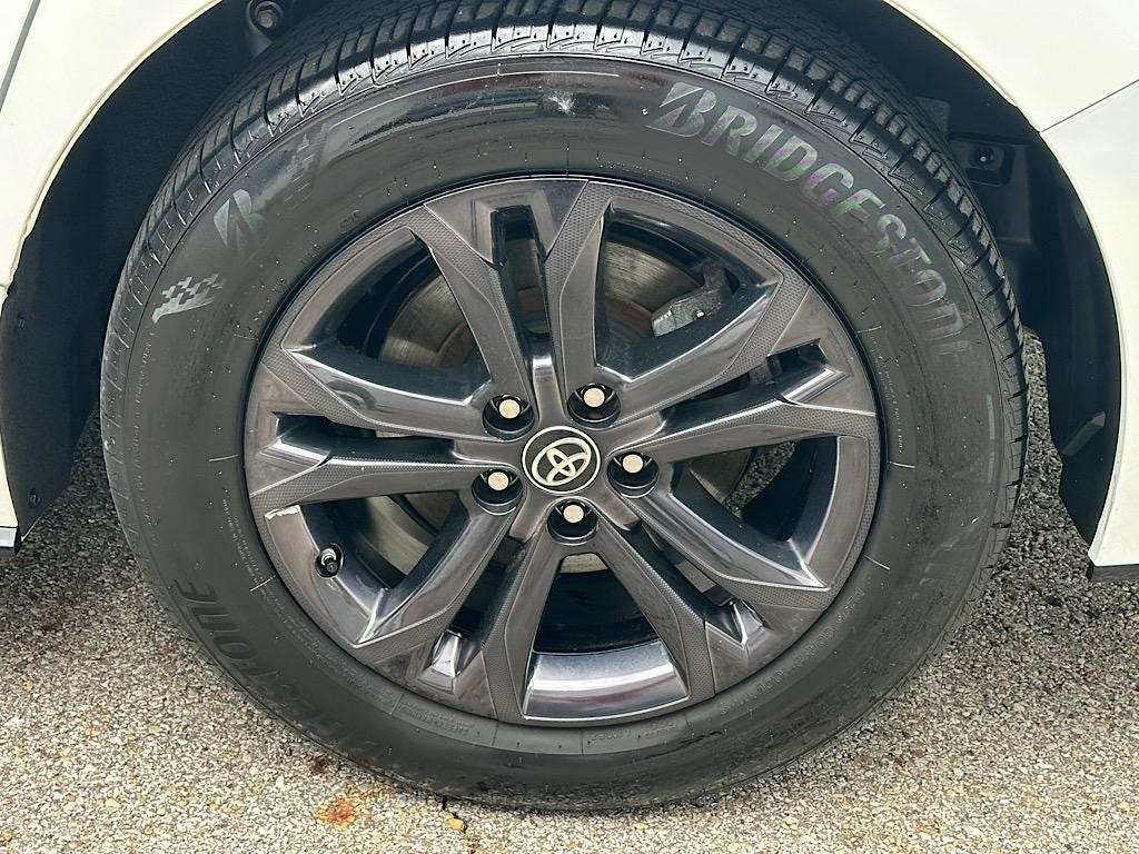 2025 Toyota Sienna XSE 7 Passenger