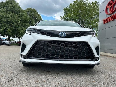 2025 Toyota Sienna XSE 7 Passenger
