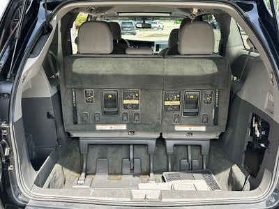 2016 Toyota Sienna XLE 8 Passenger