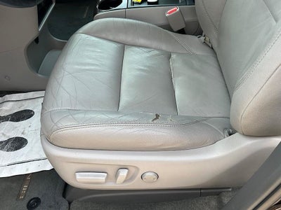 2016 Toyota Sienna XLE 8 Passenger