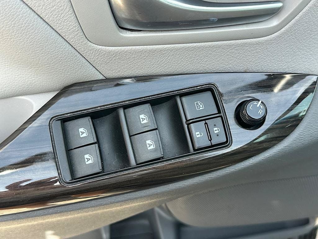 2016 Toyota Sienna XLE 8 Passenger