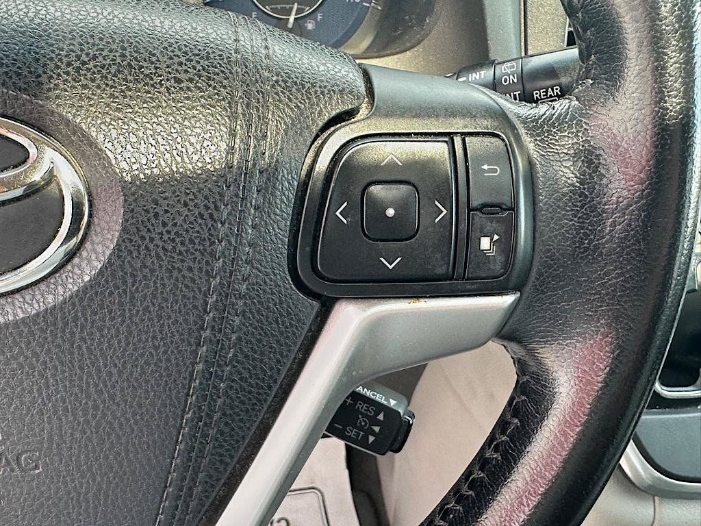 2016 Toyota Sienna XLE 8 Passenger