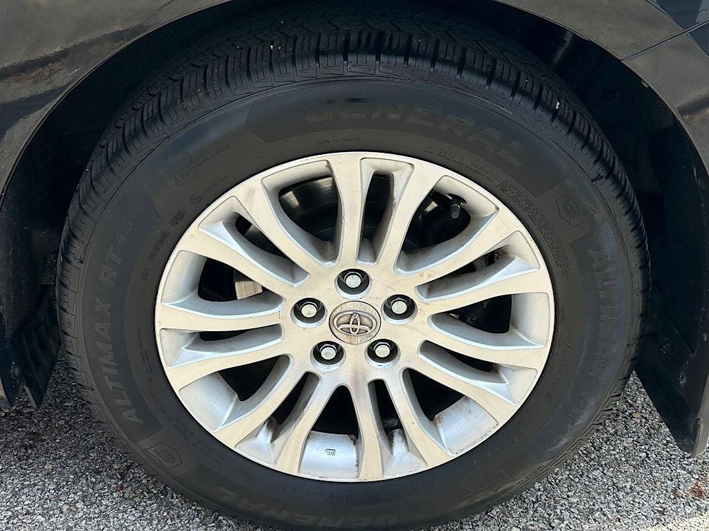 2016 Toyota Sienna XLE 8 Passenger