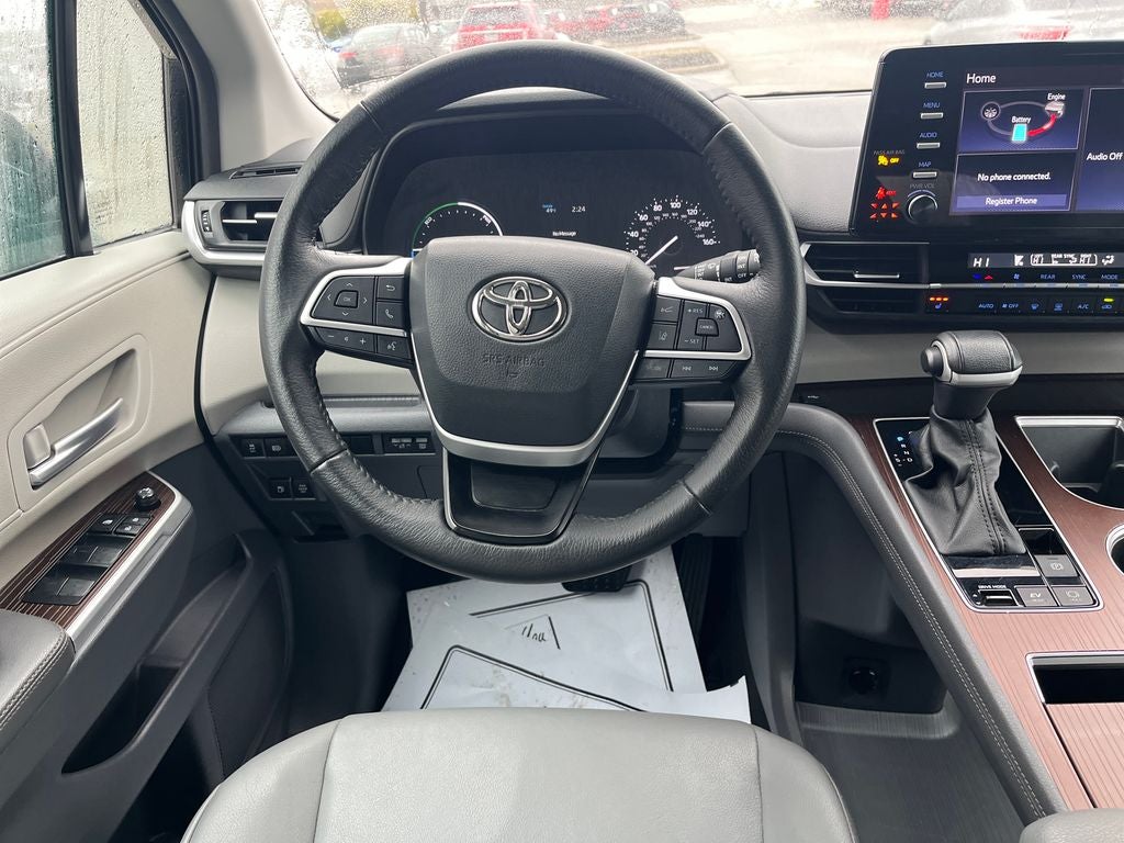 2023 Toyota Sienna XLE