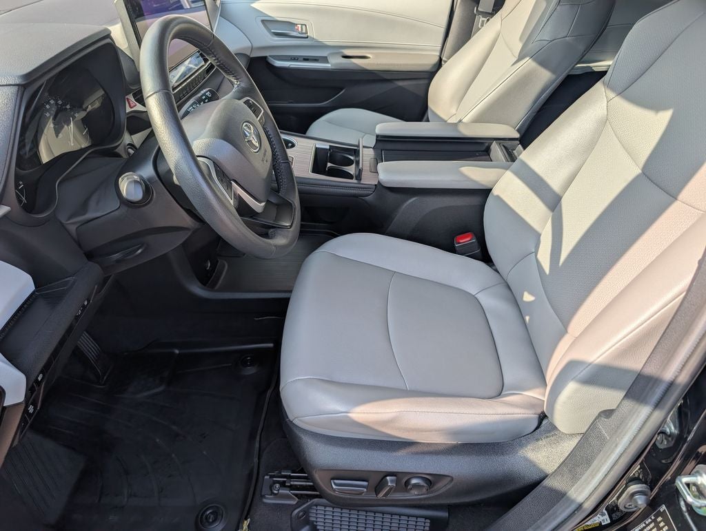 2025 Toyota Sienna XLE 7 Passenger