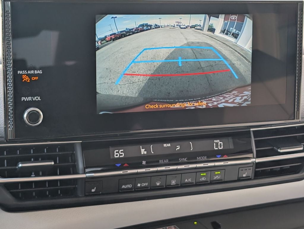 2025 Toyota Sienna XLE 7 Passenger