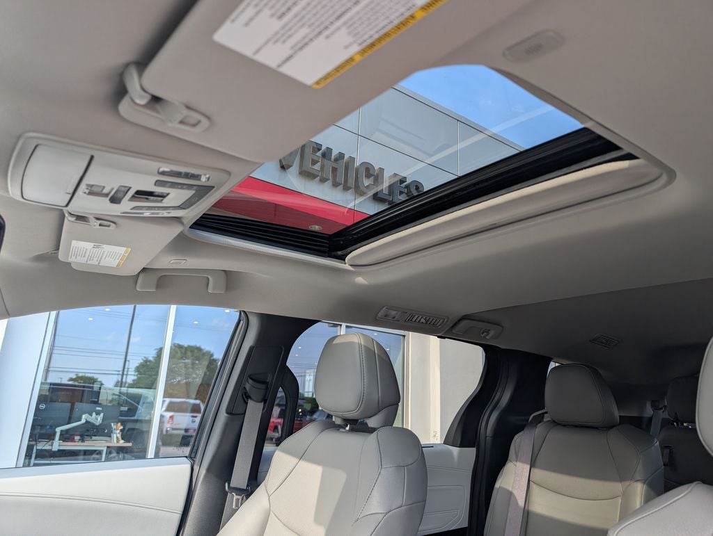 2025 Toyota Sienna XLE 7 Passenger