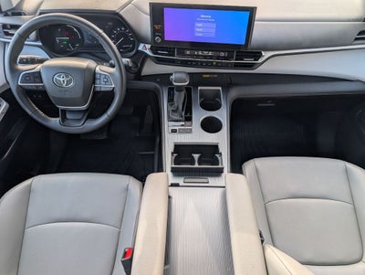 2025 Toyota Sienna XLE 7 Passenger