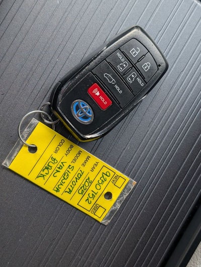 2025 Toyota Sienna XLE 7 Passenger