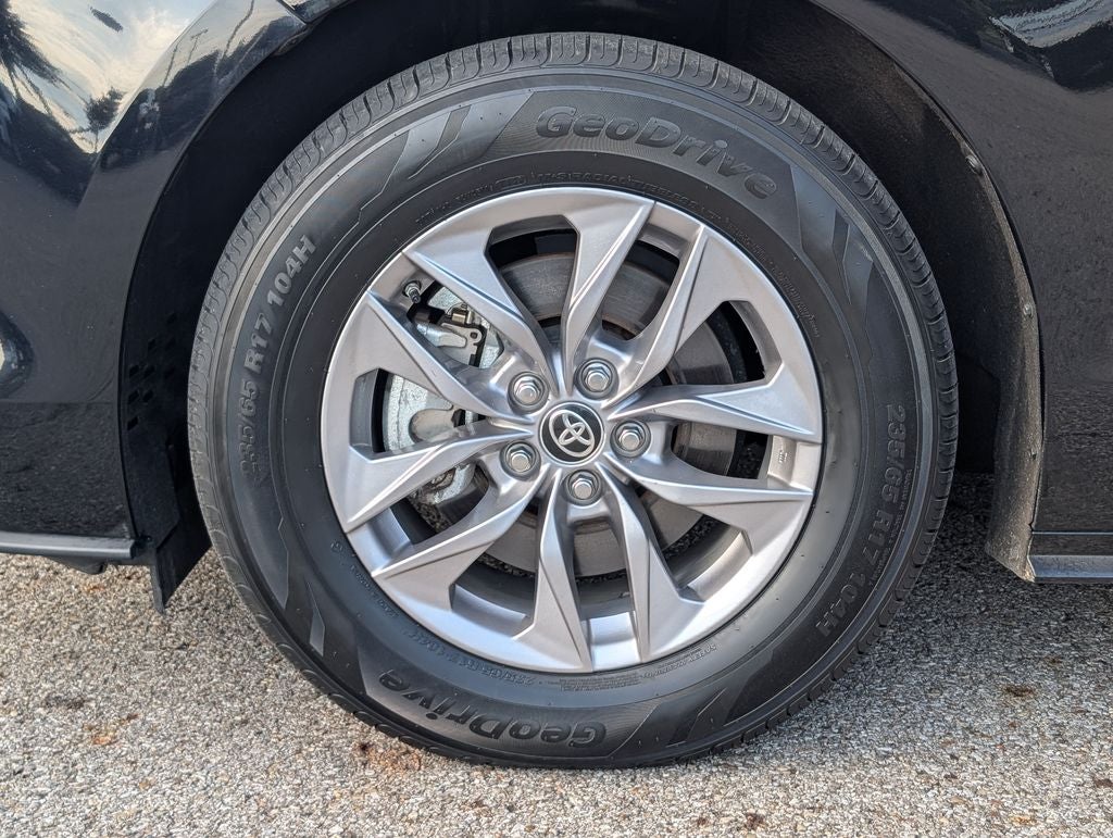 2025 Toyota Sienna XLE 7 Passenger